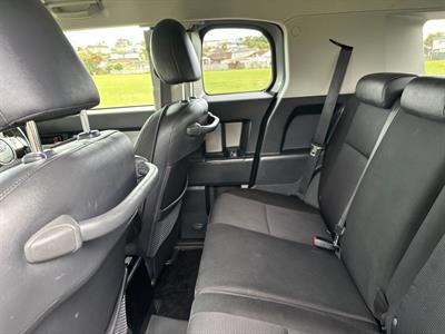 2011 Toyota FJ Cruiser - Thumbnail