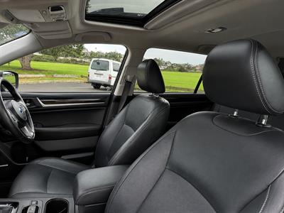 2015 Subaru Outback - Thumbnail