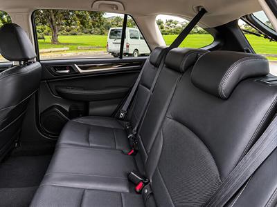 2015 Subaru Outback - Thumbnail
