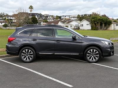 2015 Subaru Outback - Thumbnail