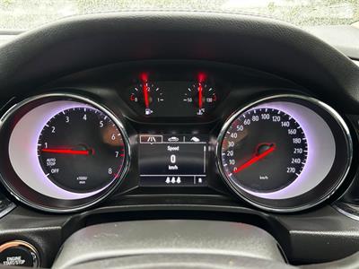 2018 Holden Commodore - Thumbnail