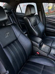 2014 Chrysler 300 - Thumbnail