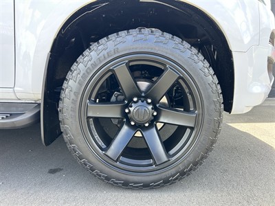 2017 Holden Colorado - Thumbnail