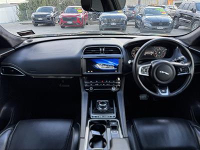 2019 Jaguar F-Pace - Thumbnail