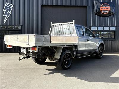 2016 Mitsubishi Triton - Thumbnail