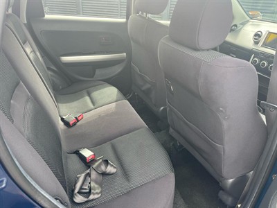 2003 Toyota Ist - Thumbnail