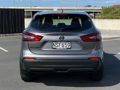 2021 Nissan QASHQAI - Thumbnail