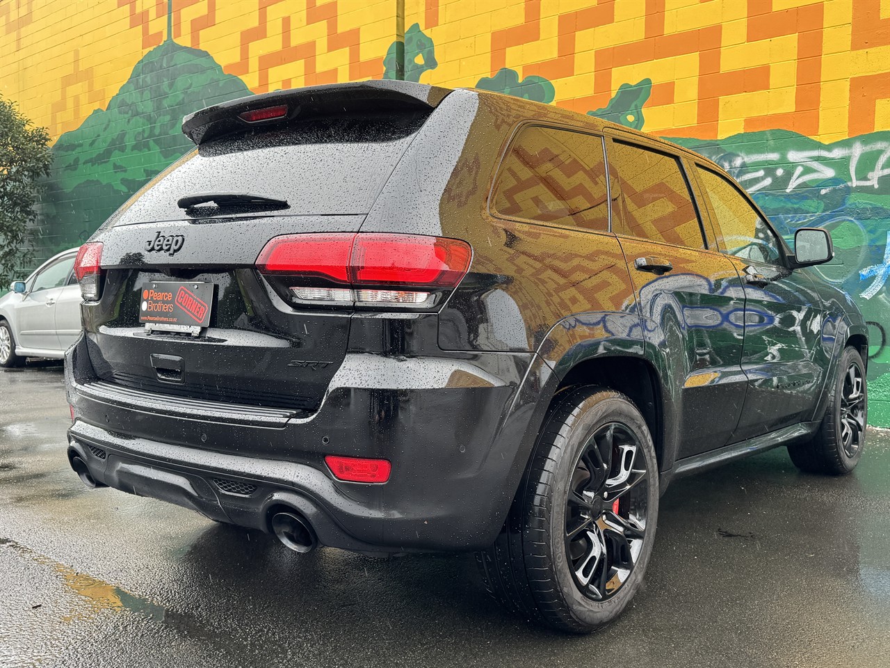 2019 Jeep GRAND CHEROKEE
