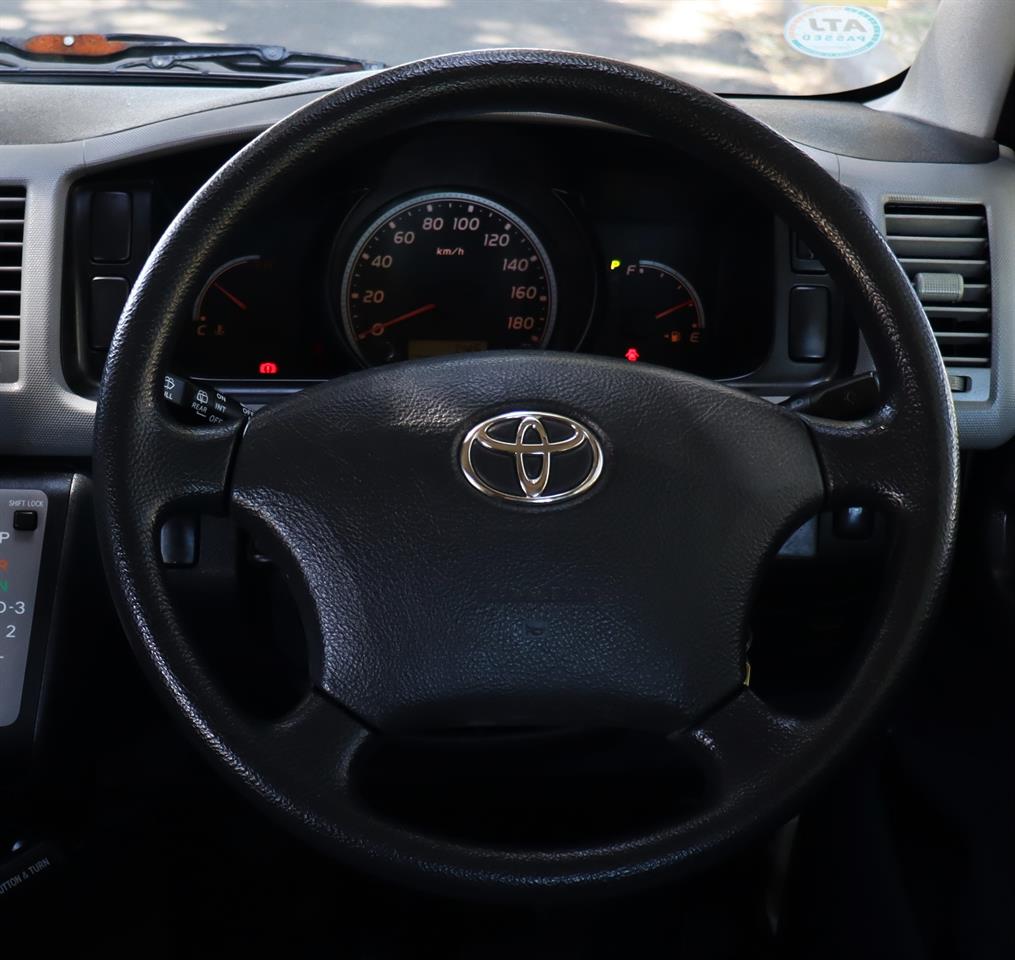 2008 Toyota Hiace