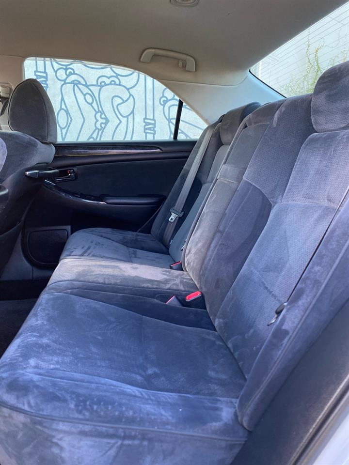2005 Toyota Crown