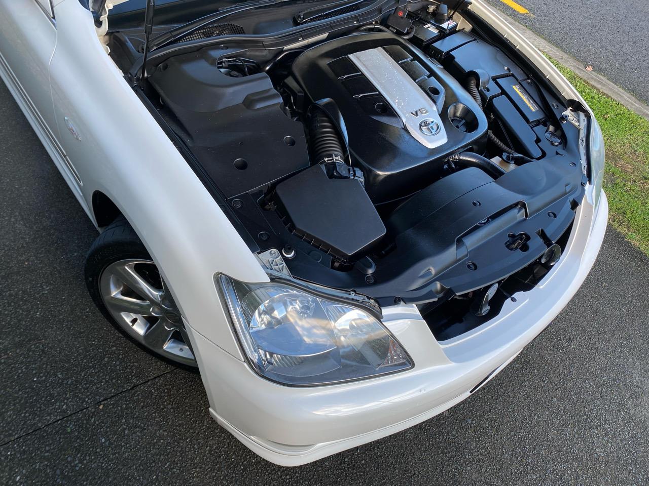 2005 Toyota Crown