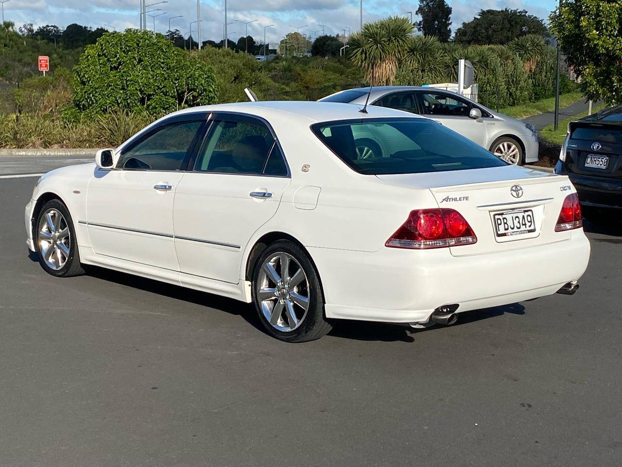 2005 Toyota Crown