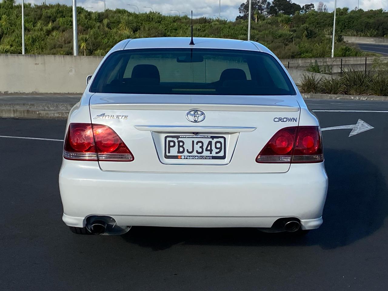 2005 Toyota Crown