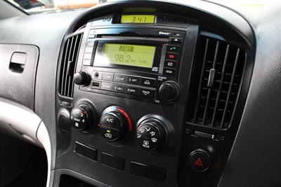 2012 Hyundai Iload - Thumbnail