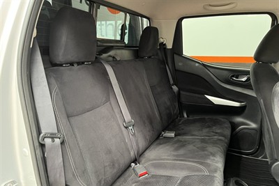 2016 Nissan Navara - Thumbnail