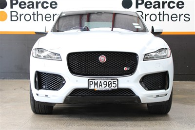 2016 Jaguar F-Pace - Thumbnail
