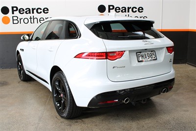 2016 Jaguar F-Pace - Thumbnail