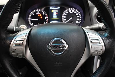 2018 Nissan Navara - Thumbnail