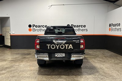 2022 Toyota Hilux - Thumbnail