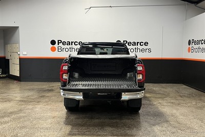 2022 Toyota Hilux - Thumbnail