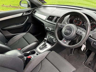 2014 Audi Q3 - Thumbnail