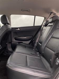 2021 Kia SPORTAGE - Thumbnail
