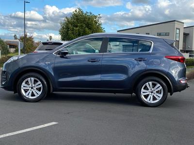 2018 Kia SPORTAGE - Thumbnail