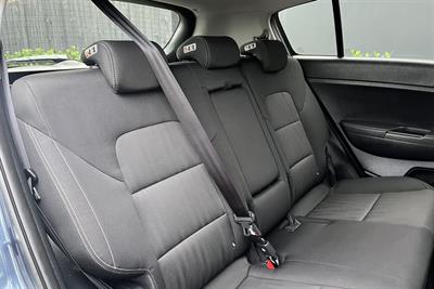 2018 Kia Sportage - Thumbnail