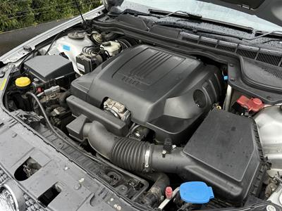 2009 Holden COMMODORE - Thumbnail