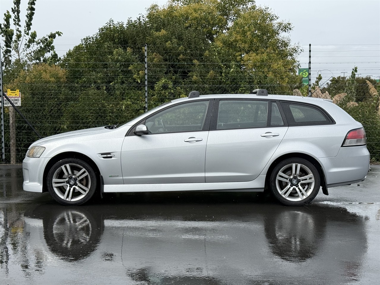 2009 Holden COMMODORE