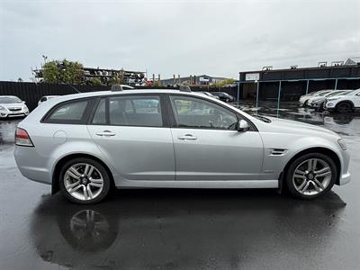 2009 Holden COMMODORE - Thumbnail