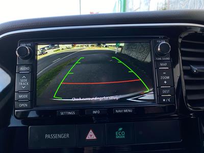 2016 Mitsubishi Outlander - Thumbnail