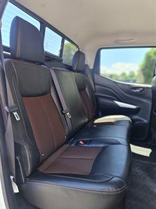 2020 Nissan Navara - Thumbnail