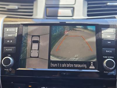 2020 Nissan Navara - Thumbnail