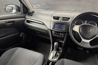2011 Suzuki Swift - Thumbnail