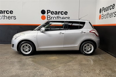 2011 Suzuki Swift - Thumbnail