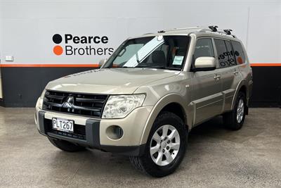 2011 Mitsubishi Pajero
