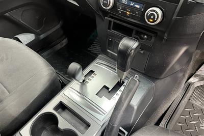 2011 Mitsubishi Pajero - Thumbnail