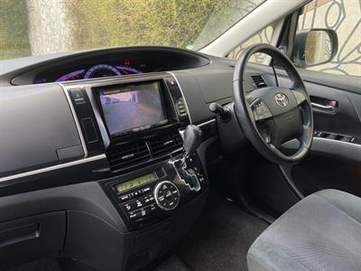 2015 Toyota Estima - Thumbnail