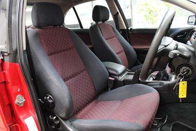 2004 Holden Commodore - Thumbnail