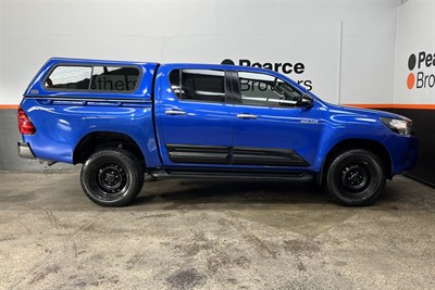 2017 Toyota Hilux - Thumbnail