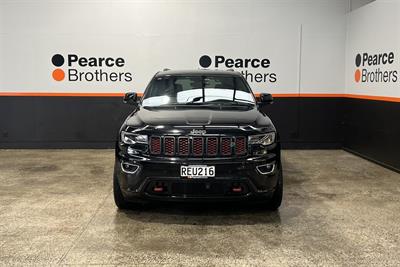 2017 Jeep Grand Cherokee - Thumbnail