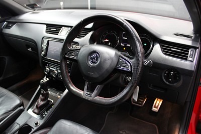 2016 Skoda Octavia - Thumbnail