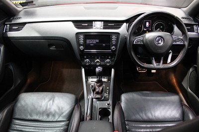 2016 Skoda Octavia - Thumbnail