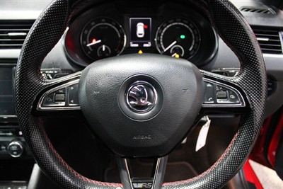 2016 Skoda Octavia - Thumbnail