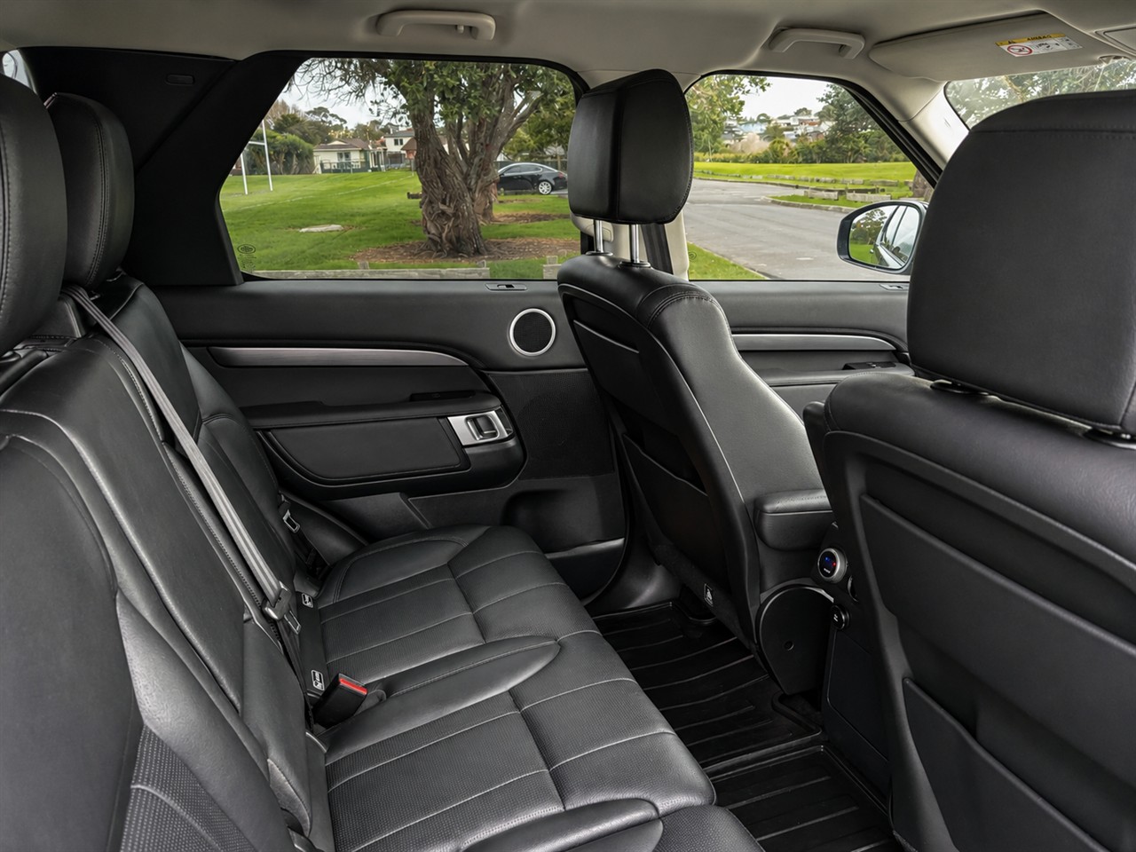 2019 Land Rover DISCOVERY