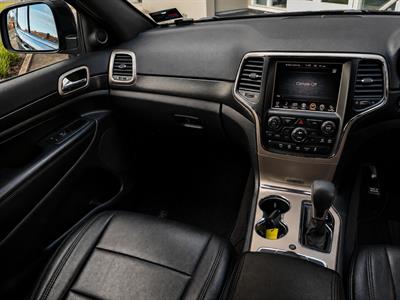 2018 Jeep GRAND CHEROKEE - Thumbnail