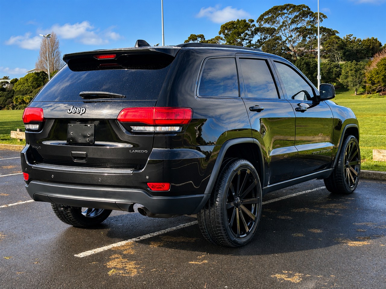 2018 Jeep GRAND CHEROKEE