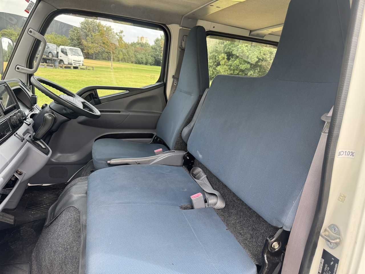 2015 Mitsubishi Canter