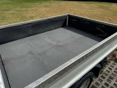 2015 Mitsubishi Canter - Thumbnail